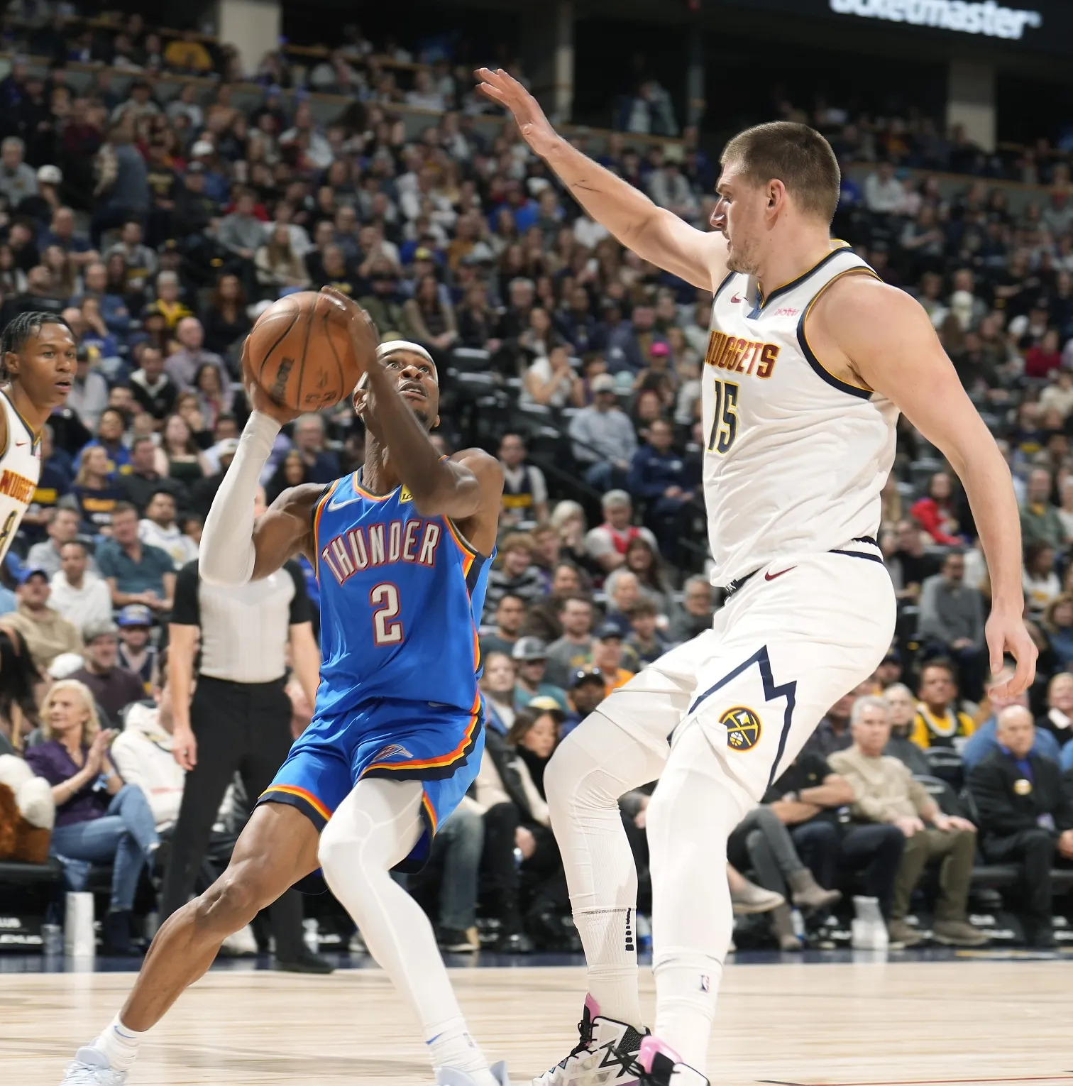 C罗巅峰对决，字母哥与70激战勇士分钟，高光表现胜负难料！